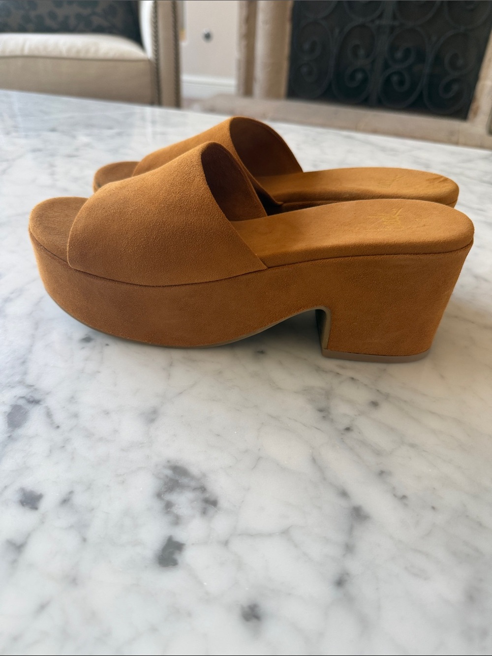 Beek Kinglet suede platform sandal *New* 7 - Picture 3 of 7
